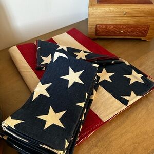 Pottery Barn Linen Table Runner and 12 Matching Pottery Barn Napkins